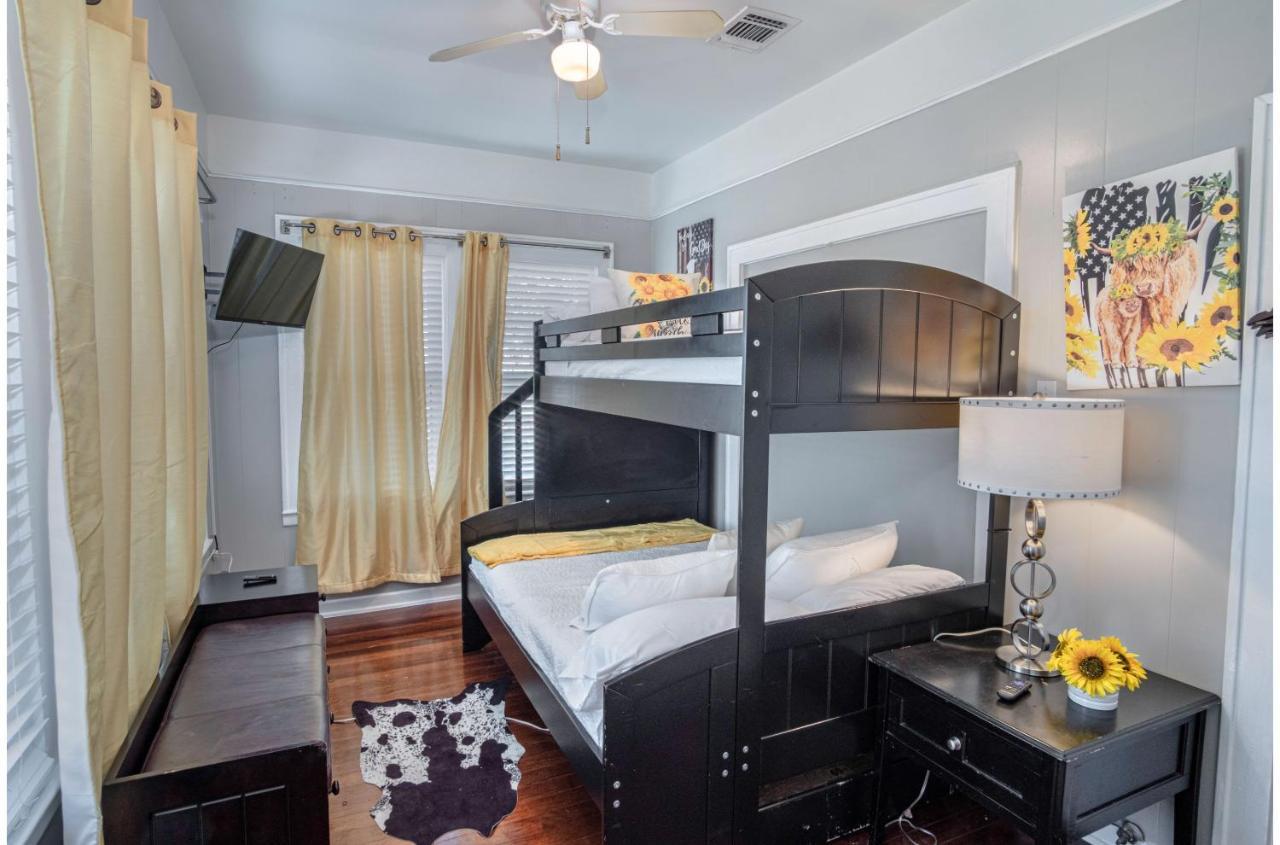 Stunning 3 Bedroom Home Near Dt Alamodome - Riverwalk San Antonio Bagian luar foto